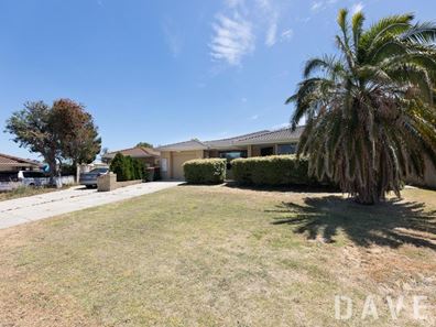 9b Horton Cres, Marangaroo WA 6064