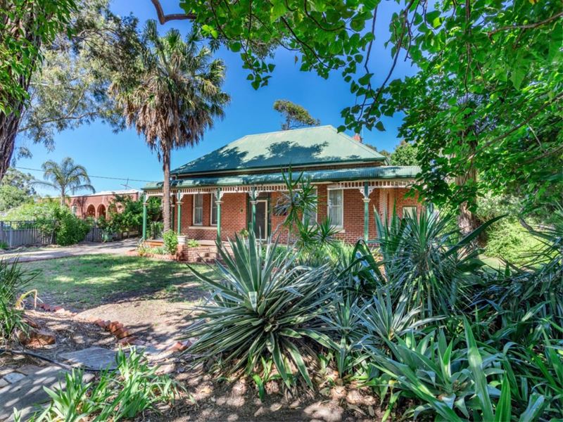 2947 Albany Highway, Kelmscott