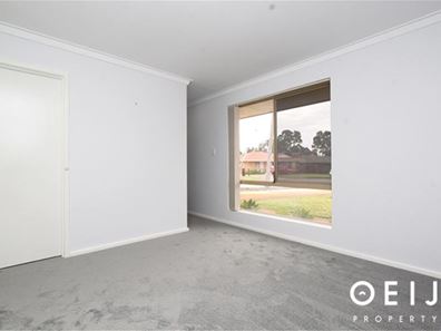 1/15 Piercy Way, Kardinya WA 6163