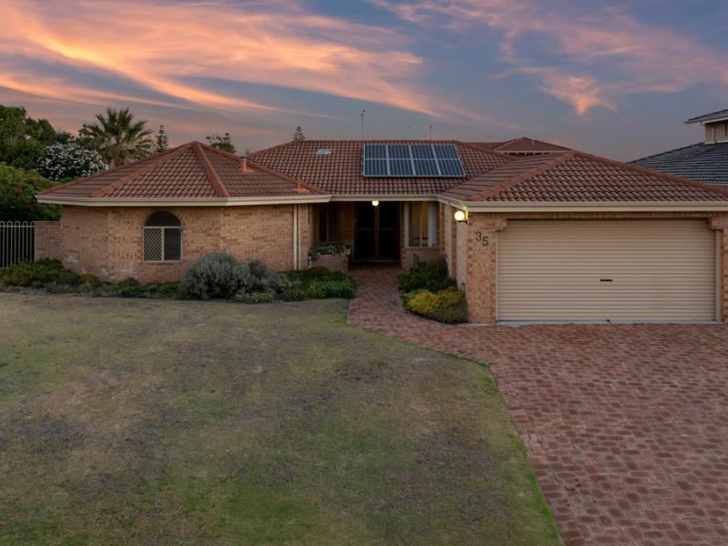 35 Montague Way, Kallaroo WA 6025