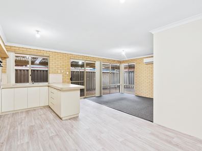 37A Admiralty Crescent, Halls Head WA 6210