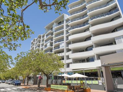 32/17 Rockingham Beach Road, Rockingham WA 6168