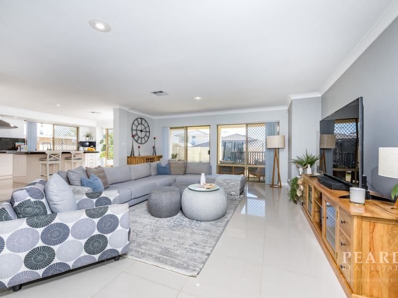 1 Crew Court, Ocean Reef WA 6027