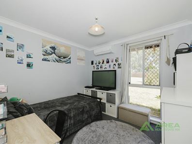 42 VIRGINIA AVE, Maddington WA 6109