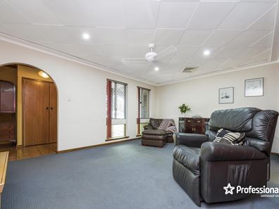 95 Ivanhoe Street, Eden Hill WA 6054