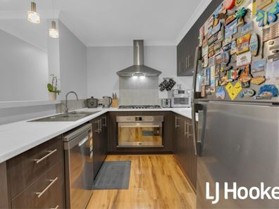 72 Dotterel Way, East Cannington WA 6107