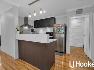 72 Dotterel Way, East Cannington WA 6107