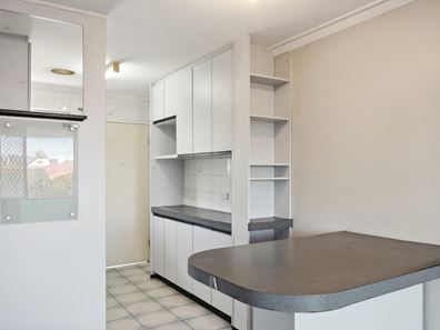 65/20 Ellerby Street, Glendalough WA 6016