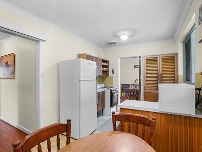 6 Ranmore Way, Morley WA 6062