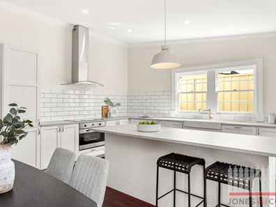 18 Chatham Road, Woodbridge WA 6056