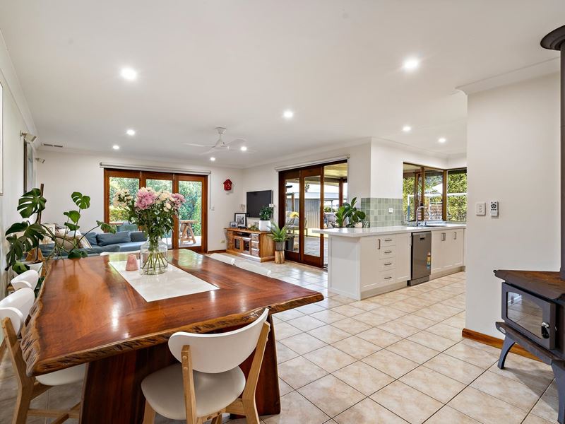 11 Hunt Court, Margaret River WA 6285