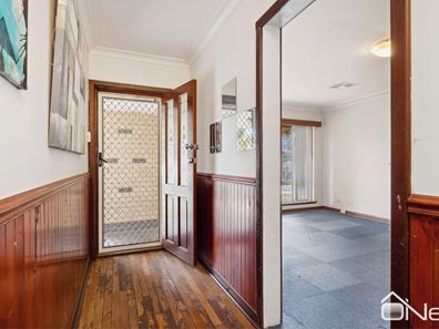2 Rex Street, Gosnells WA 6110