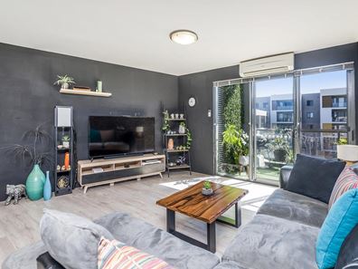 36/1 Stockton Bend, Cockburn Central WA 6164
