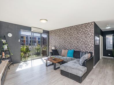 36/1 Stockton Bend, Cockburn Central WA 6164