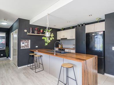 36/1 Stockton Bend, Cockburn Central WA 6164