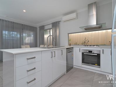 4A Medford Court, Woodvale WA 6026