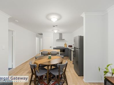 7 Waratah Way, Wandi WA 6167