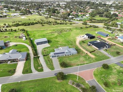 12 Hereford Way, Milpara WA 6330