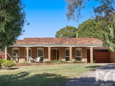 8 Luff Crescent, Attadale WA 6156