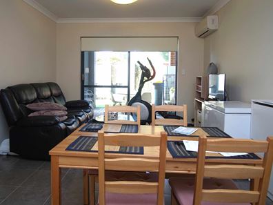 2/17 Poynton Avenue, Woodbridge WA 6056