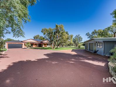 14 Pinot Terrace, The Vines WA 6069