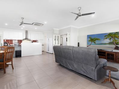 30 Koolinda Parade, Baynton WA 6714