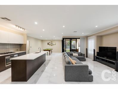 9 Maxfield Road, Wellard WA 6170