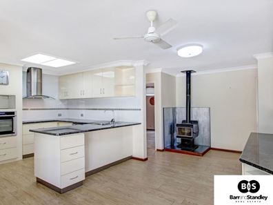 15 Waterwitch Street, Carey Park WA 6230