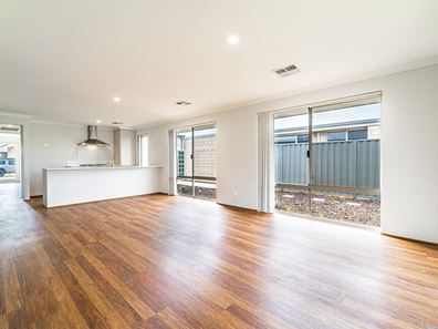 5 Kitaakari Crescent, Baldivis WA 6171