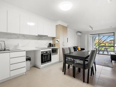 9/18 Westralia Gardens, Rockingham WA 6168