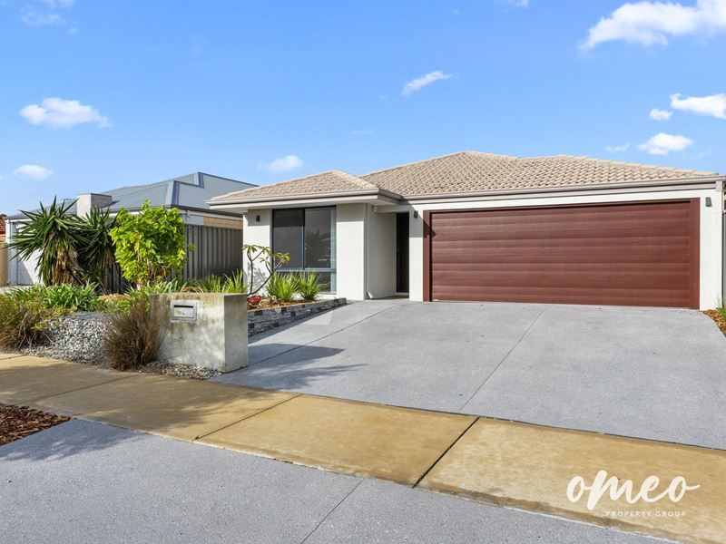 36 West Churchill Avenue, Lake Coogee