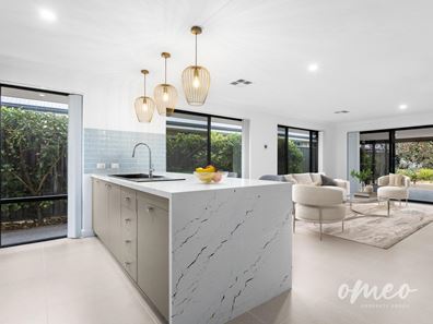 36 West Churchill Avenue, Lake Coogee WA 6166