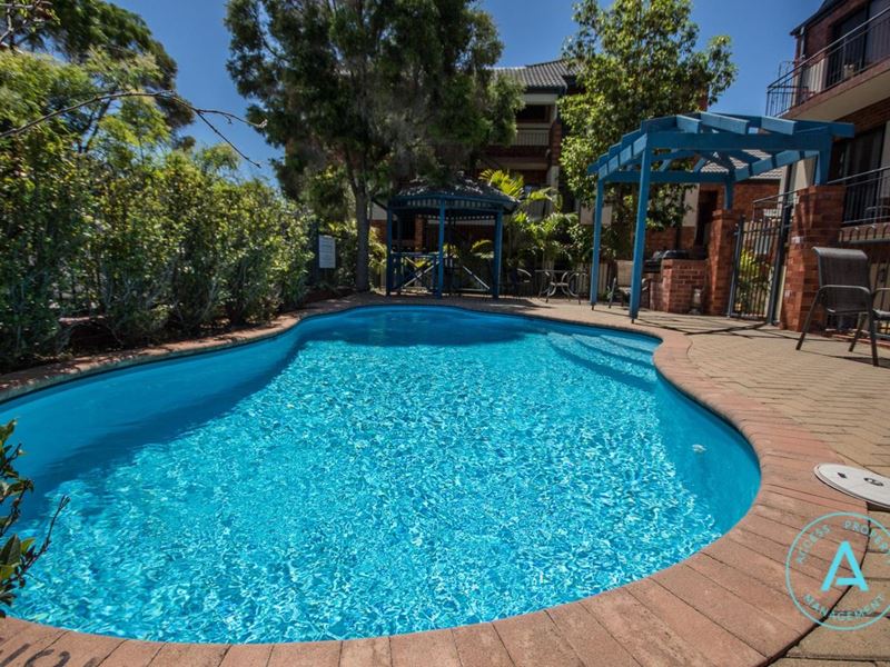 9/8 King George Street, Victoria Park WA 6100