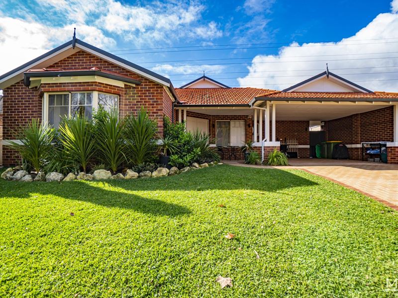 11 Plane Tree Grove, O'Connor