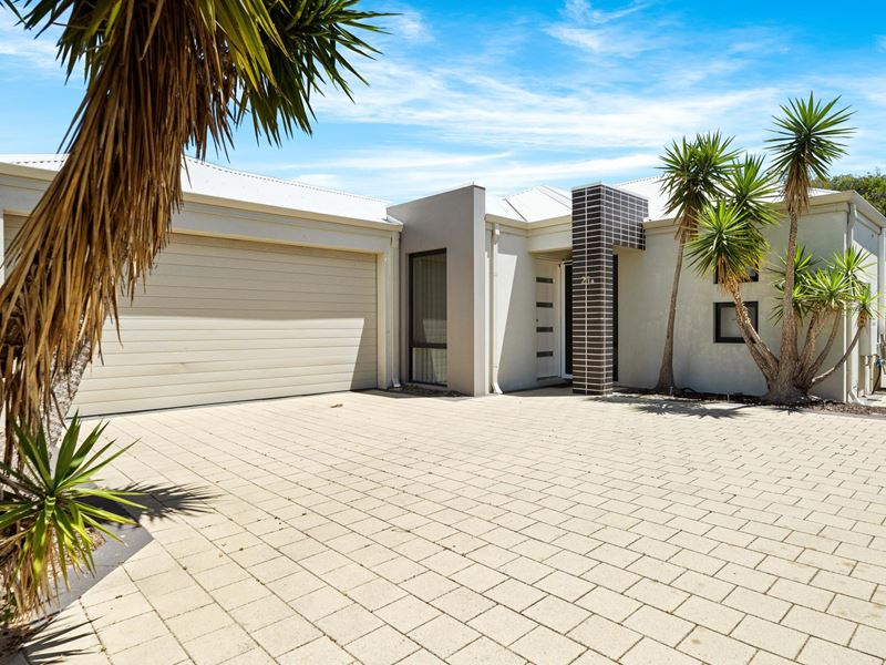 21A Joyce Street, Scarborough WA 6019