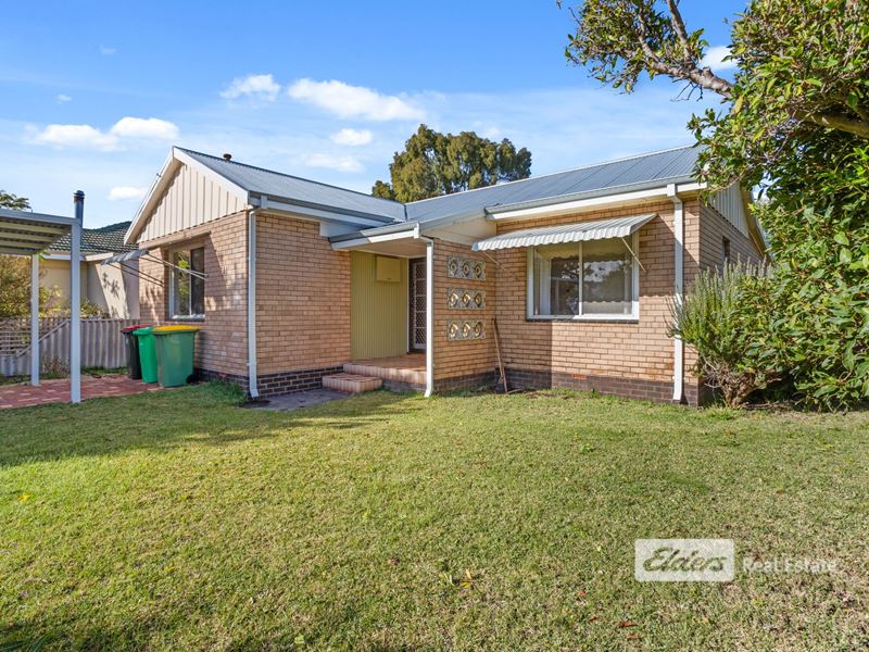 11 Boyalla Street, Carey Park WA 6230