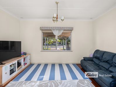 11 Boyalla Street, Carey Park WA 6230