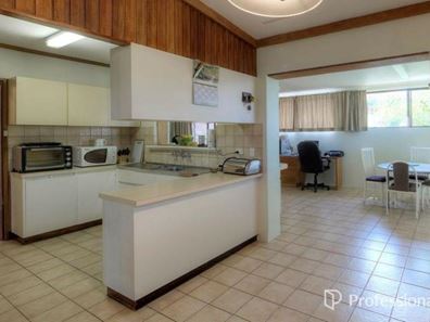 28 Edinburgh Road, Forrestfield WA 6058