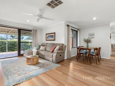 11 Buckingham Crescent, Kardinya WA 6163