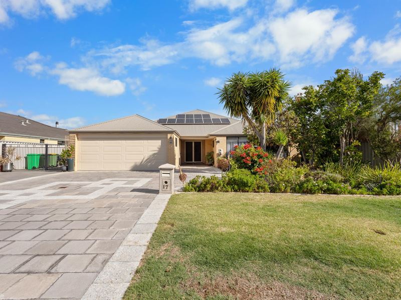 17 Mooralup Turn, Dalyellup WA 6230