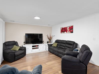 17 Mooralup Turn, Dalyellup WA 6230