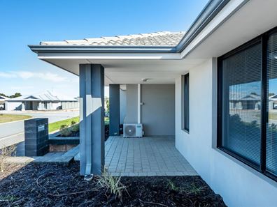 25 Pegus Meander, South Yunderup WA 6208