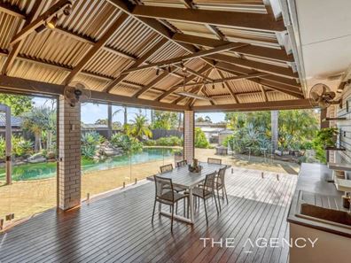 112 Grove Road, Lesmurdie WA 6076