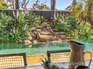 112 Grove Road, Lesmurdie WA 6076