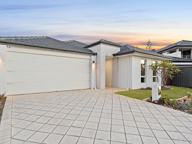 76 Oasis Drive, Secret Harbour WA 6173