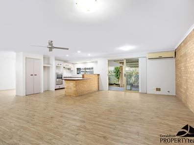 17 Pinyali Way, Waggrakine WA 6530