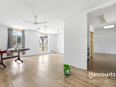 19 Curtis Way, Girrawheen WA 6064
