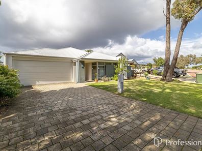60 Diamantina Boulevard, Byford WA 6122
