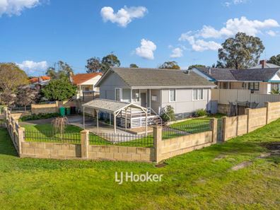 8 Belcher Street, Carey Park WA 6230