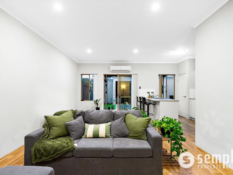 70 Thornbill Crescent, Coodanup WA 6210